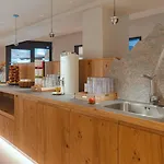 Hotel Zimba 4*